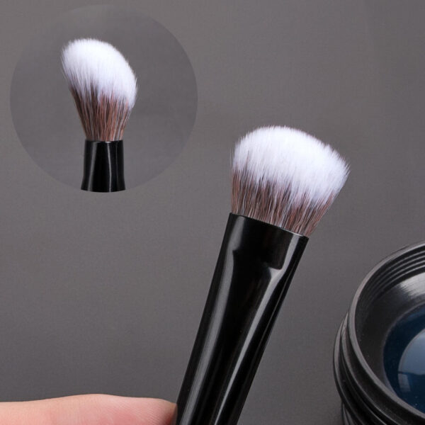 Liquid Foundation Brush angled hair