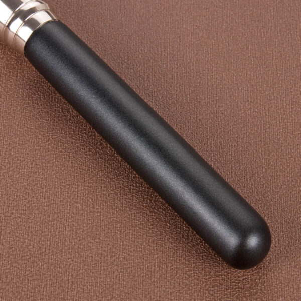 angled foundation brush handle