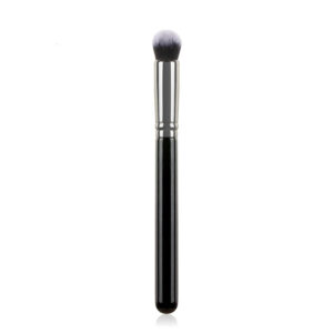 concealer fluffy brush